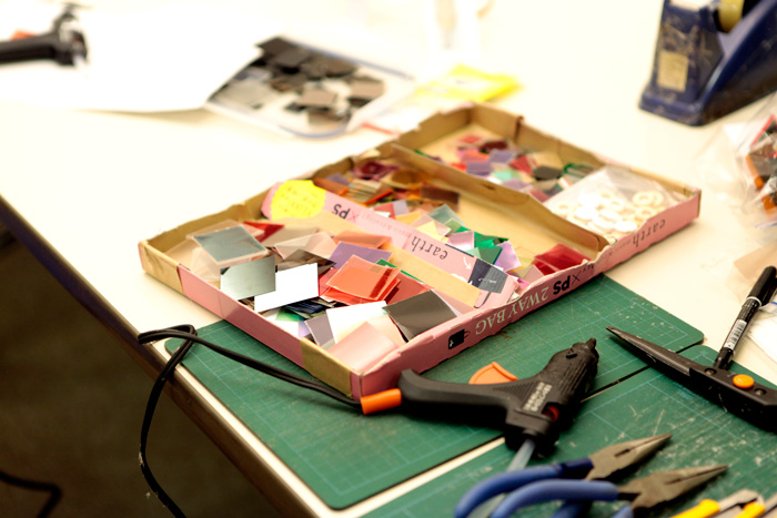 making the eyewear backstage at anrealage