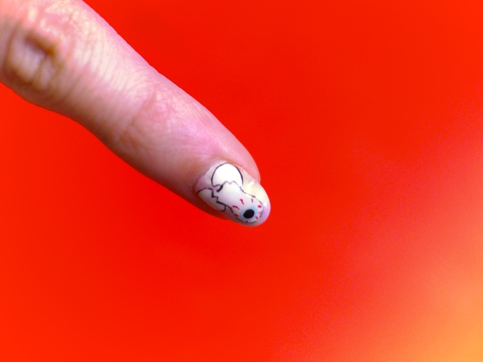 eyeball nails